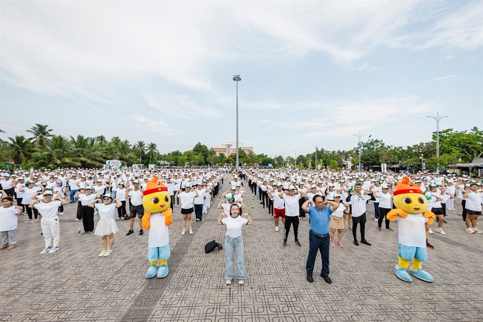 “Mỗi người dân lựa chọn ít nhất một môn thể thao phù hợp để tập luyện thường xuyên” được đặt làm trọng tâm của Lễ phát động (Ảnh: UBOLVN)